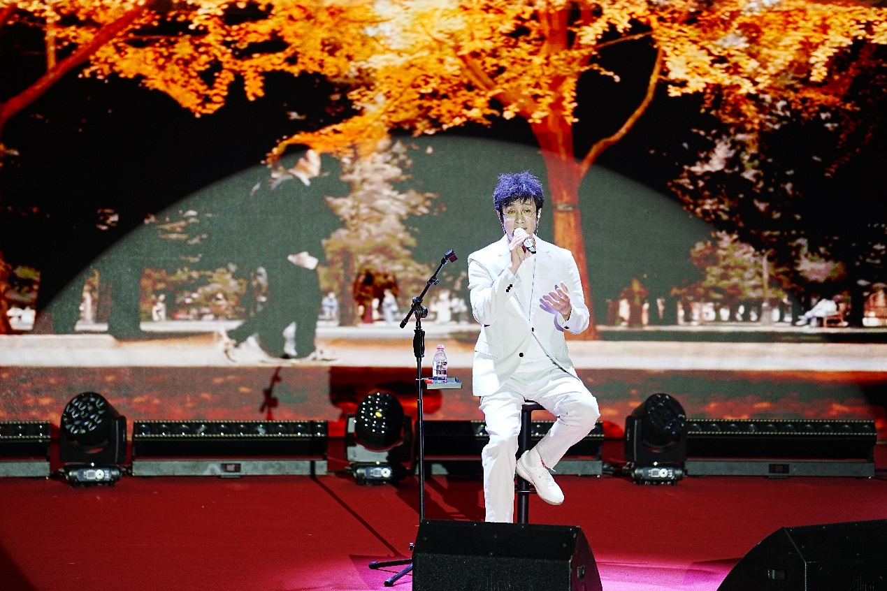 鑫莹荣三个魔发匠十周年HIFI音乐会叩响回忆